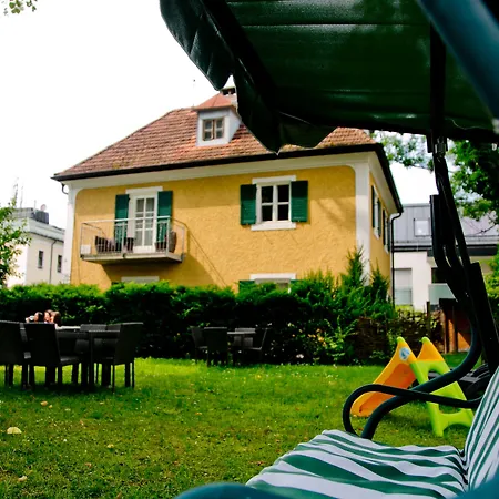 Mozart By Welcome To Salzburg