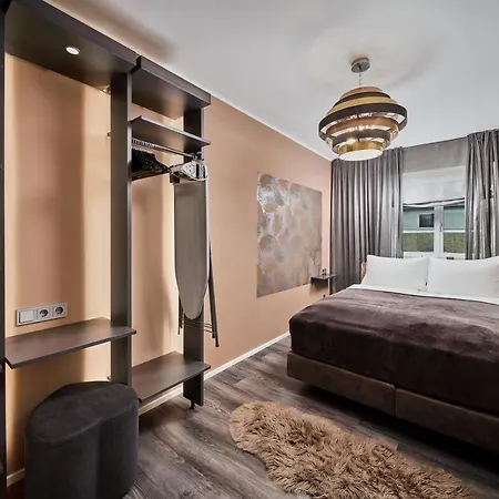 Mozart By Welcome To * Salzburgo