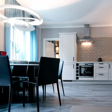 Mozart By Welcome To 아파트